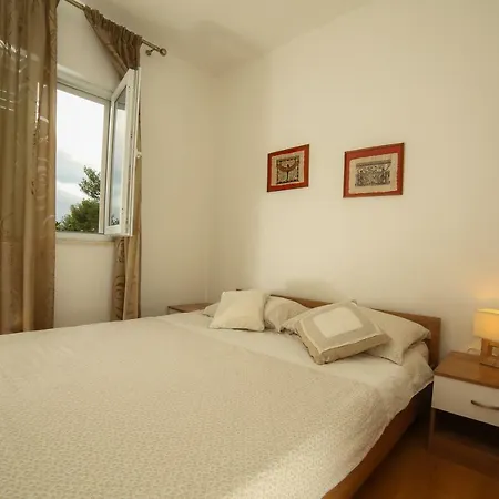 Apartment Star Supetar Exterior photo